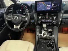 2020 Lexus LM 300h, белый — фото 23