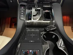 2020 Lexus LM 300h, белый — фото 24