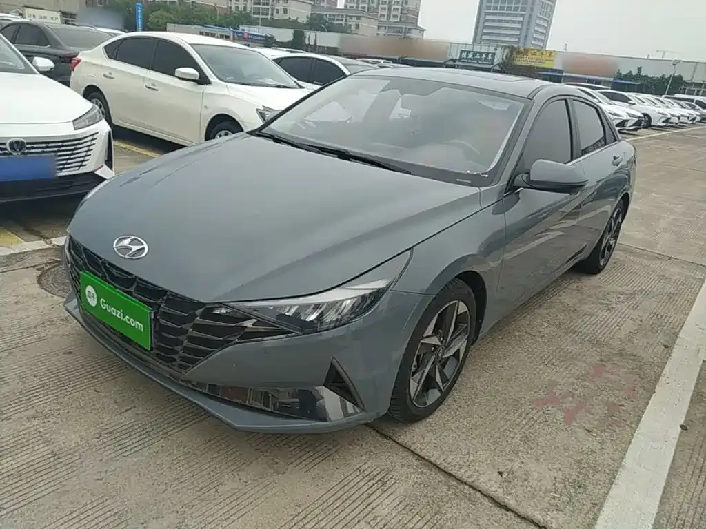2021 Hyundai Elantra 1.5L CVT LUX Premium