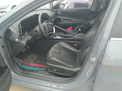 2021 Hyundai Elantra 1.5L CVT LUX Premium — фото 15