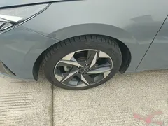 2021 Hyundai Elantra 1.5L CVT LUX Premium — фото 23