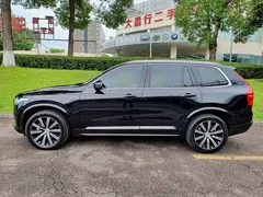 2021 Volvo XC90 B6 Luxury 7, чёрный — фото 3