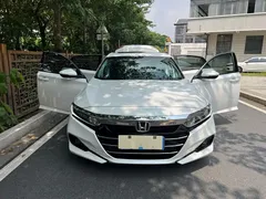 2022 Honda Accord 260TURBO Luxury, белый — фото 20