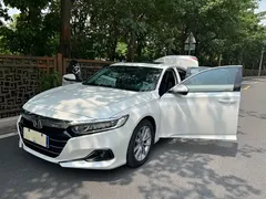 2022 Honda Accord 260TURBO Luxury, белый — фото 22
