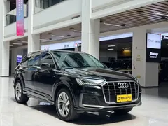2023 Audi Q7 45 TFSI quattro S line, чёрный — фото 3