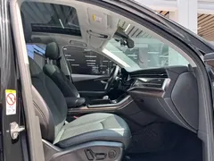 2023 Audi Q7 45 TFSI quattro S line, чёрный — фото 17
