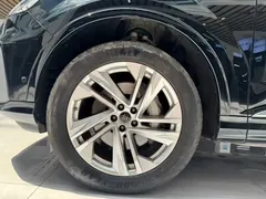 2023 Audi Q7 45 TFSI quattro S line, чёрный — фото 22