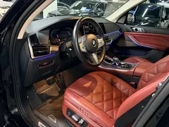 2022 BMW X5 30Li M, чёрный — фото 6