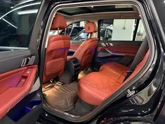 2022 BMW X5 30Li M, чёрный — фото 7