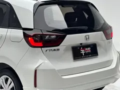 2021 Honda Fit 1.5L CVT, белый — фото 24