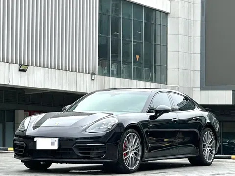 2022 Porsche Panamera 2.9T