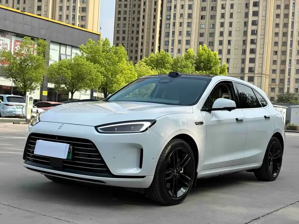 2023 Aito M5