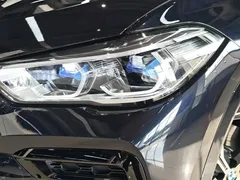 2022 BMW X6 M, чёрный — фото 7