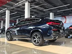 2022 BMW X6 M, чёрный — фото 12