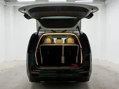 2024 Li Auto MEGA Ultra, белый — фото 9