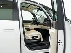 2024 Li Auto MEGA Ultra, белый — фото 18