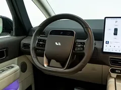 2024 Li Auto MEGA Ultra, белый — фото 23