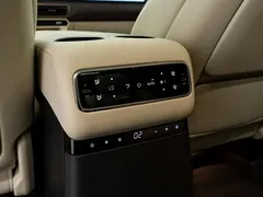 2024 Li Auto MEGA Ultra, белый — фото 27