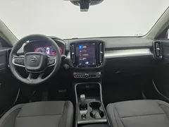 2021 Volvo XC40 T4 4WD, синий — фото 5