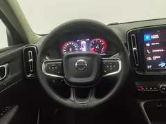 2021 Volvo XC40 T4 4WD, синий — фото 11