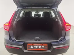 2021 Volvo XC40 T4 4WD, синий — фото 16