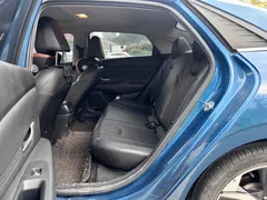 2021 Hyundai Elantra 1.5L CVT LUX Premium, синий — фото 8