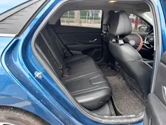 2021 Hyundai Elantra 1.5L CVT LUX Premium, синий — фото 10