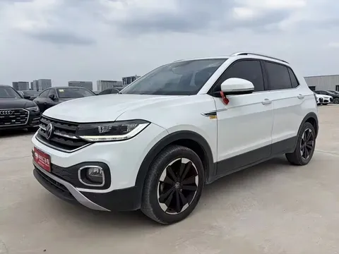 2021 Volkswagen Tacqua 1.5L AT