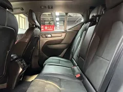 2021 Volvo XC40 T4 4WD Sport, белый — фото 9