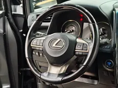2020 Lexus LM 300h, чёрный — фото 25