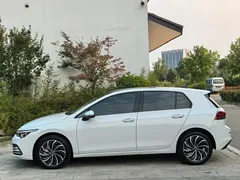 2021 Volkswagen Golf 280TSI DSG Pro, белый — фото 7