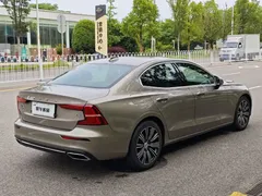 2021 Volvo S60 T4 Luxury — фото 6