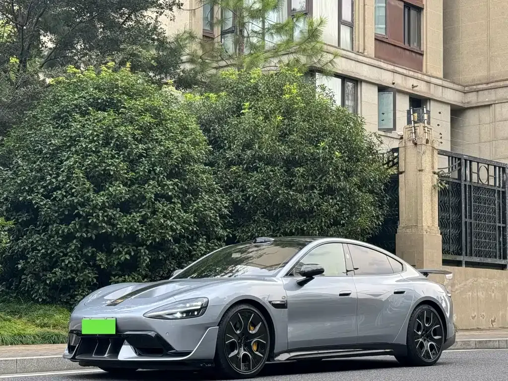 2025 Xiaomi SU7 Ultra Ultra
