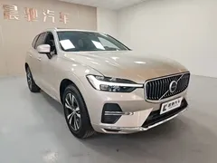 2024 Volvo XC60 4WD Luxury — фото 3