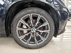 2022 BMW X5 30Li Premium M Sport Package, чёрный — фото 16