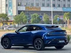 2025 Xiaomi YU7, синий — фото 11