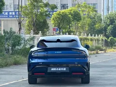 2025 Xiaomi YU7, синий — фото 13