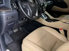 2021 Toyota Alphard Hybrid 2.5L Premium, чёрный — фото 3