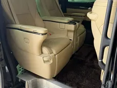 2021 Toyota Alphard Hybrid 2.5L Premium, чёрный — фото 7