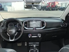 2021 Kia Yipao 1.4L CVT Sunroof, белый — фото 9