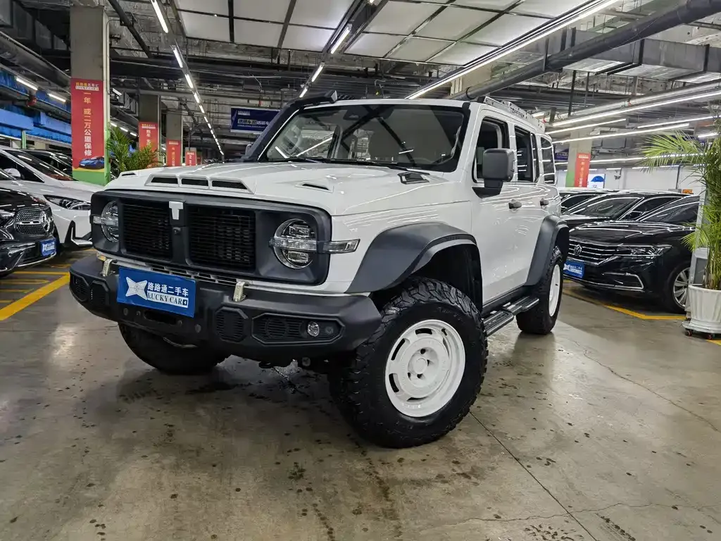 2023 Tank 300 2.0T 02