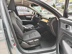 2021 Volvo XC40 T3 Fashion — фото 8