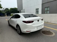 2020 Mazda 3 2.0L AT, белый — фото 13