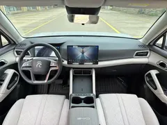 2025 BYD Yuan UP Smart Driving 401km Vitality, белый — фото 5