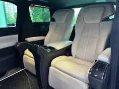 2020 Lexus LM 300h, чёрный — фото 26