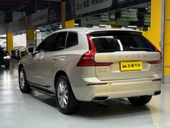 2020 Volvo XC60 4WD Luxury — фото 7