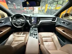 2020 Volvo XC60 4WD Luxury — фото 18