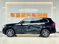 2021 BMW X5 xDrive40i M, чёрный — фото 4