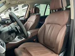 2021 BMW X5 xDrive40i M, чёрный — фото 9