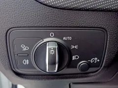 2022 Audi Q2L 35 TFSI, белый — фото 13